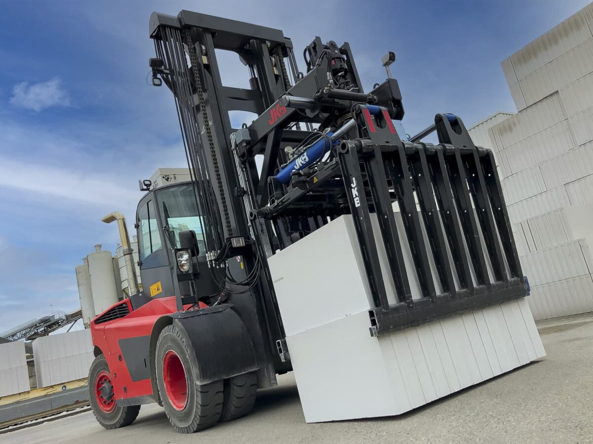Forklift attachments